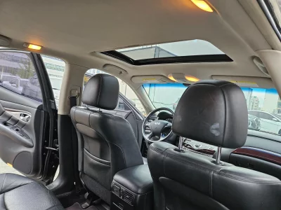 Infiniti M