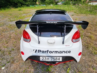 Hyundai Veloster