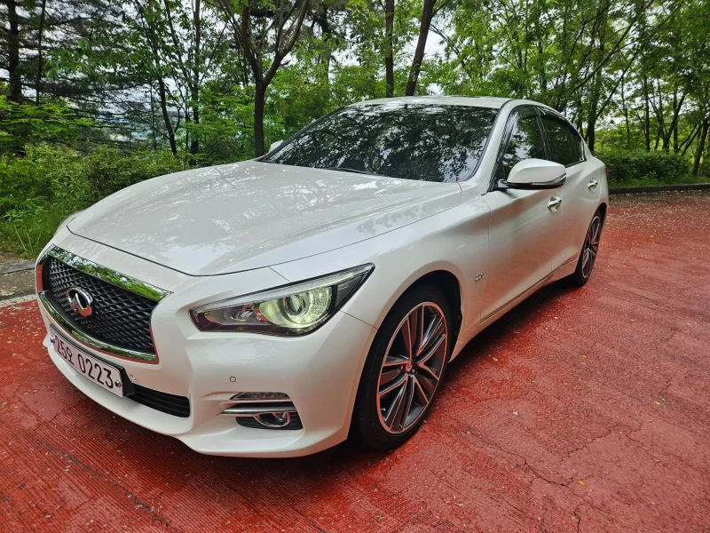 Infiniti Q50