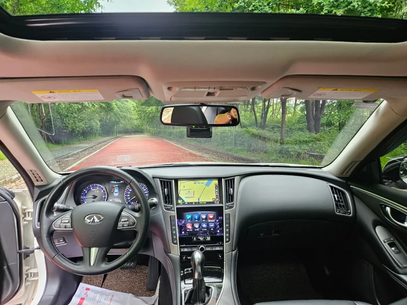 Infiniti Q50