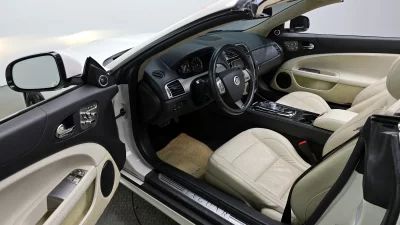 Jaguar XKR