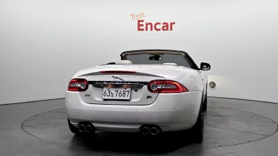 Jaguar XKR