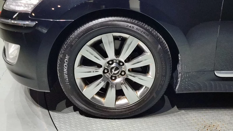 Hyundai Equus