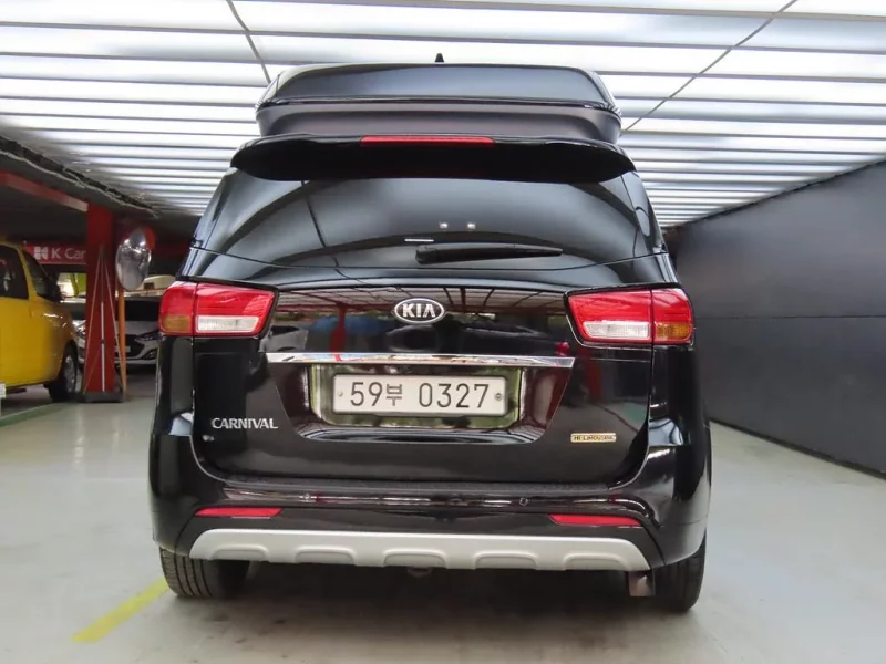 Kia Carnival