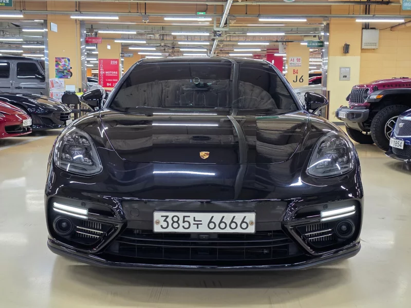 Porsche PANAMERA