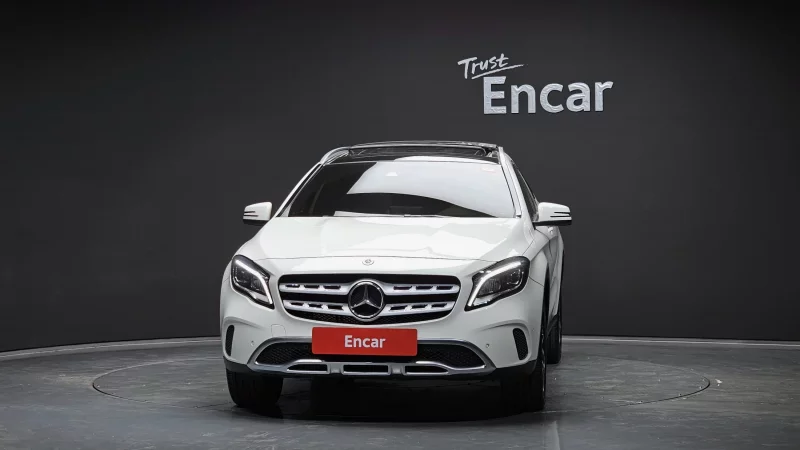 Mercedes-Benz GLA-Class