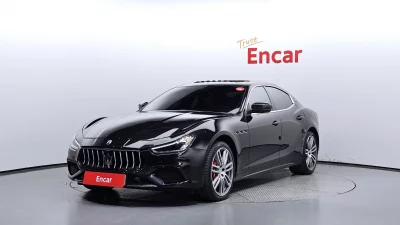 Maserati GHIBLI