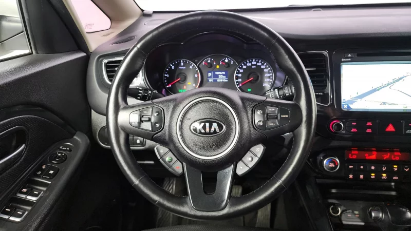 Kia Carens