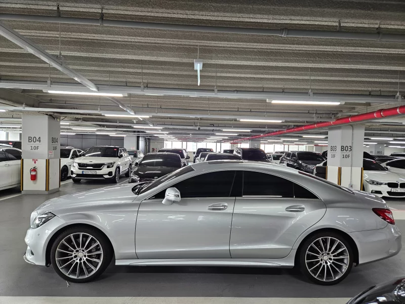 Mercedes-Benz CLS-Class