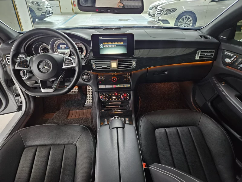 Mercedes-Benz CLS-Class