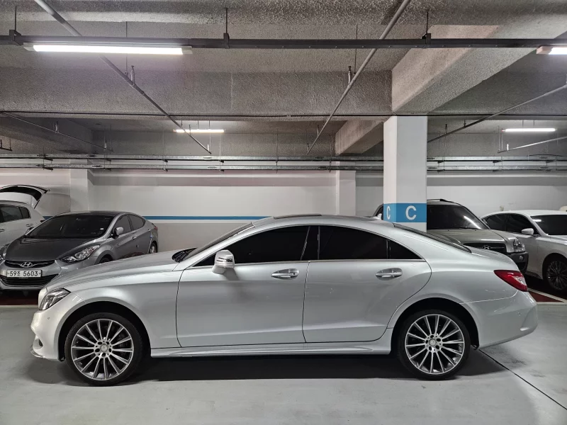 Mercedes-Benz CLS-Class