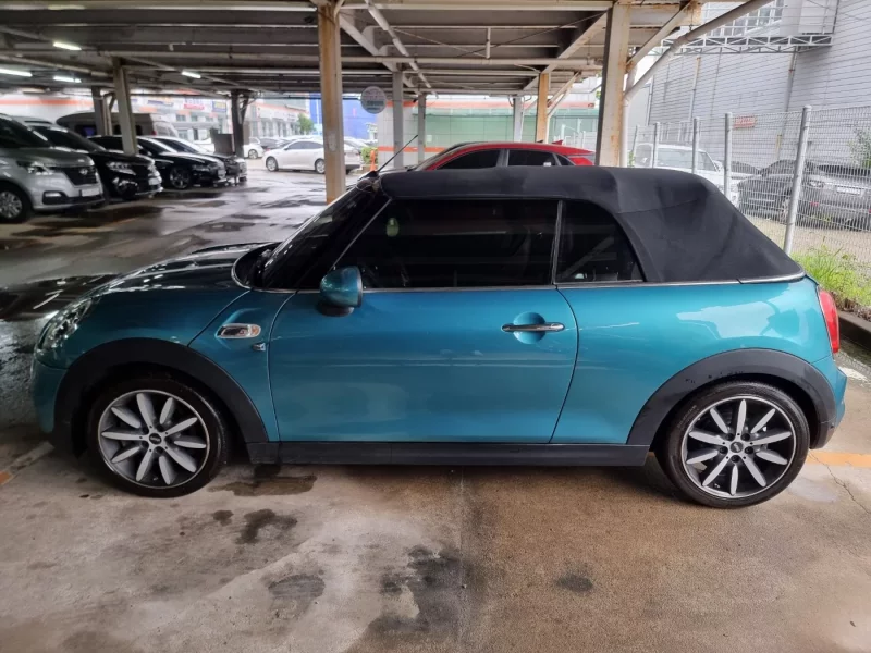 MINI Cooper Convertible