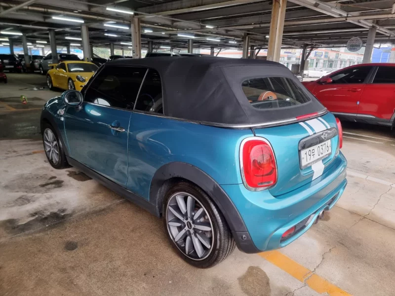 MINI Cooper Convertible