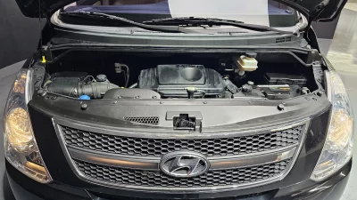 Hyundai Starex