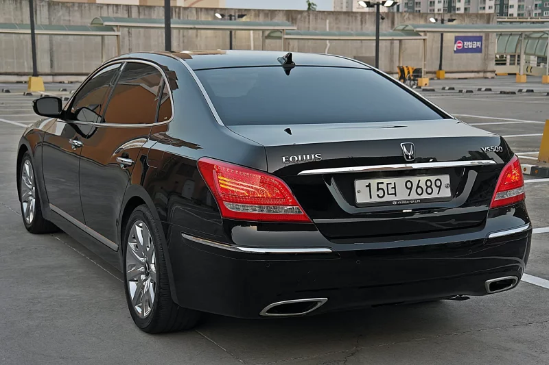 Hyundai Equus