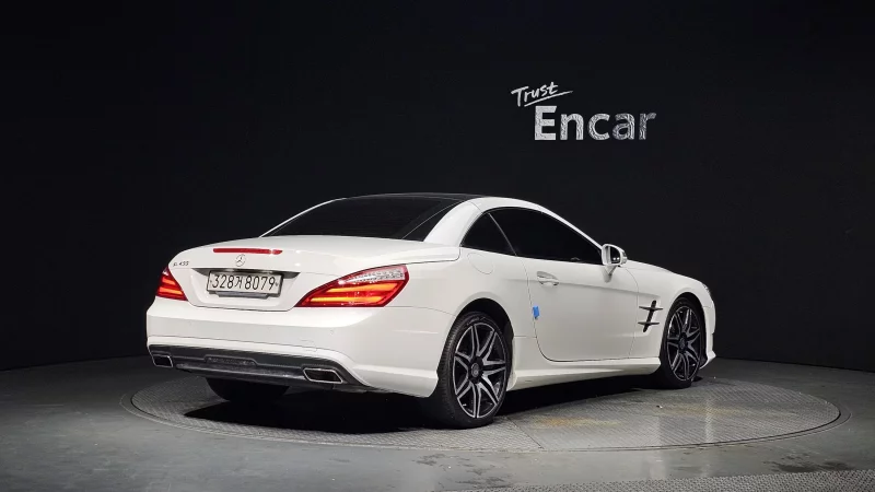 Mercedes-Benz SL-Class