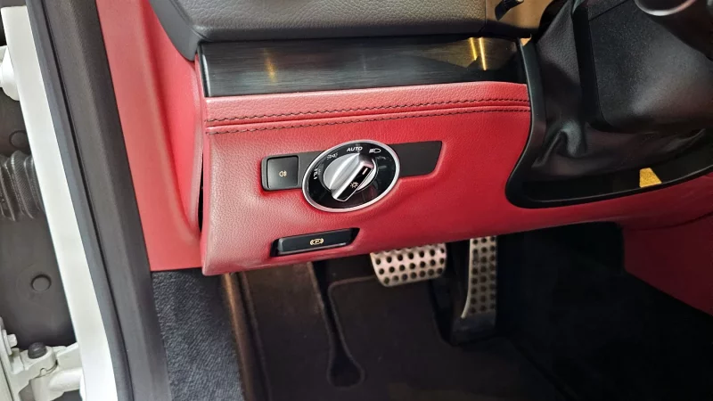 Mercedes-Benz SL-Class