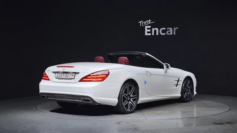 Mercedes-Benz SL-Class