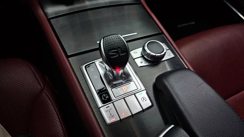 Mercedes-Benz SL-Class