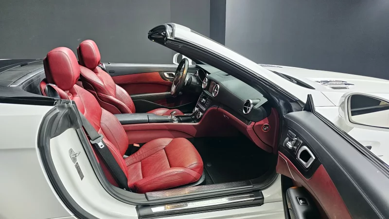 Mercedes-Benz SL-Class