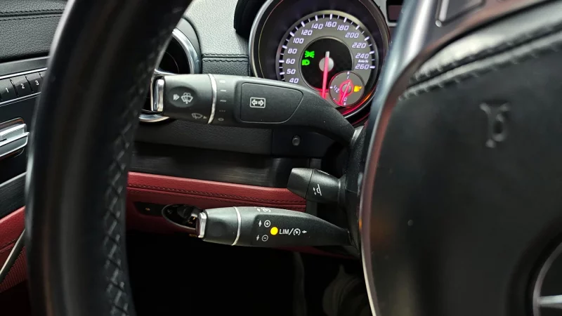 Mercedes-Benz SL-Class