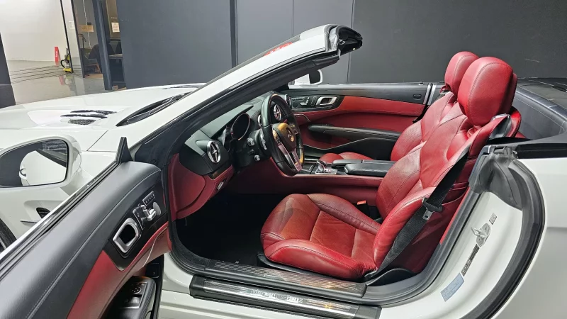 Mercedes-Benz SL-Class