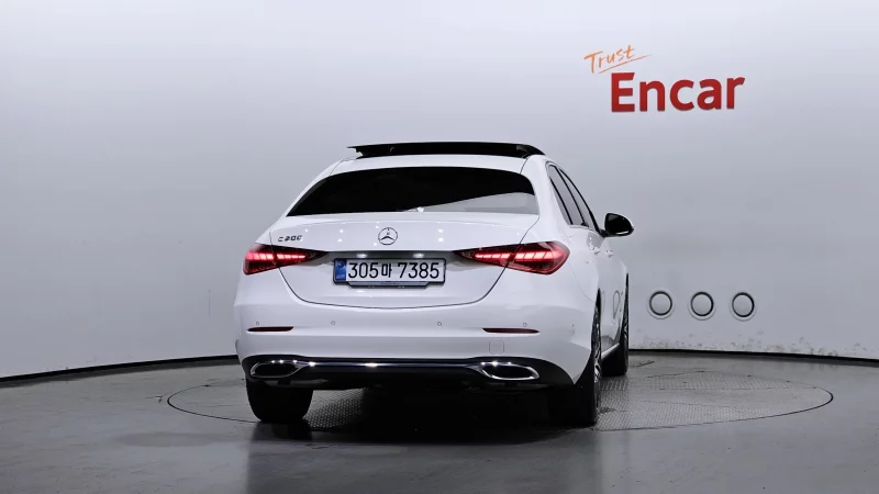 Mercedes-Benz C-Class