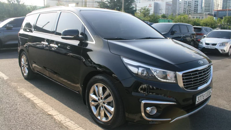 Kia Carnival