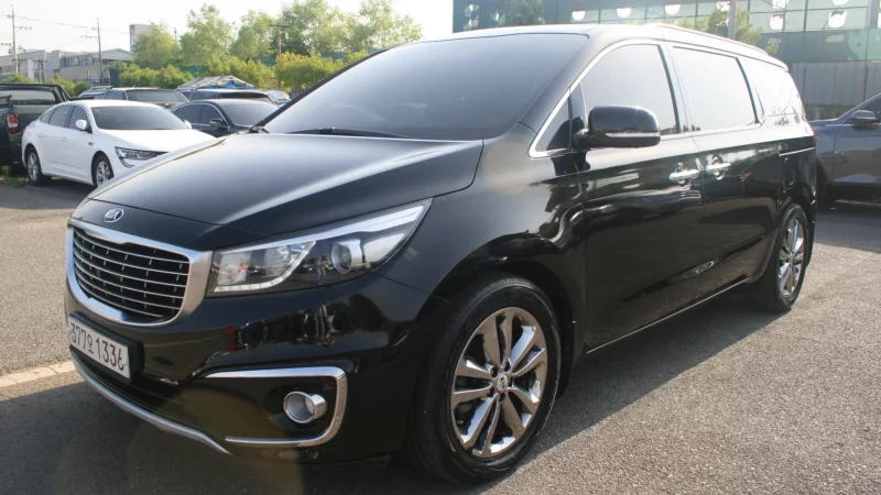 Kia Carnival