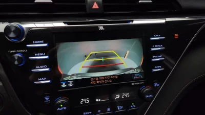 Toyota CAMRY