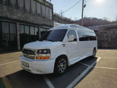 Chevrolet Express Van