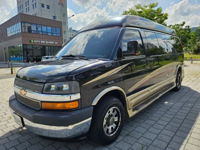 Chevrolet Express Van