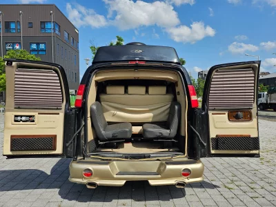 Chevrolet Express Van