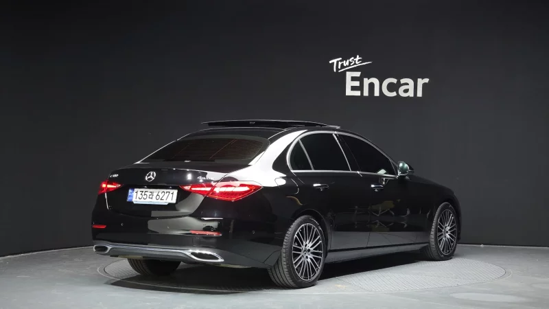 Mercedes-Benz C-Class