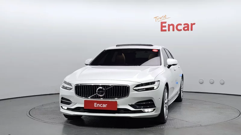Volvo S90