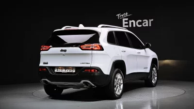 Jeep CHEROKEE