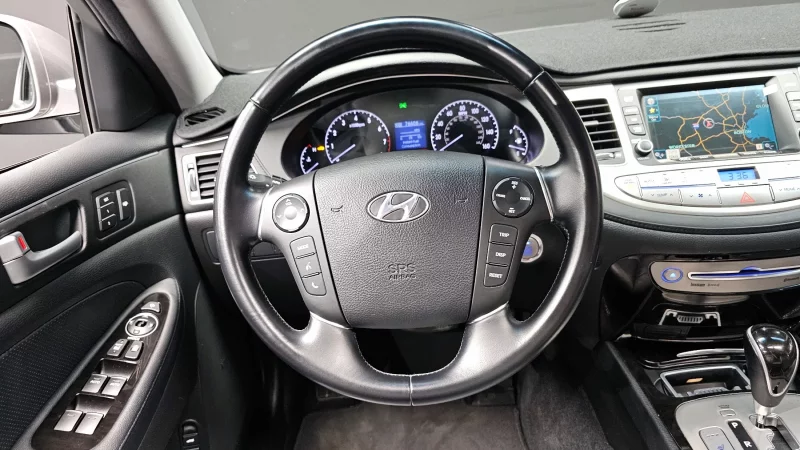 Hyundai Genesis