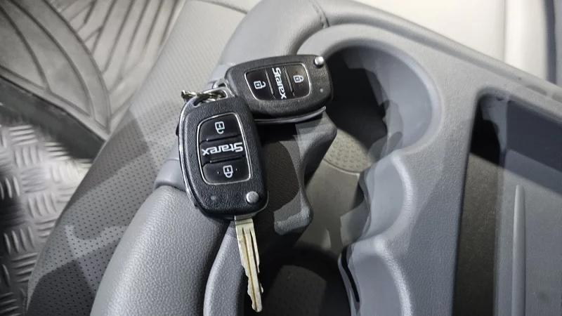 Hyundai Grand Starex