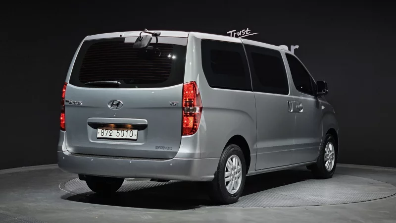 Hyundai Grand Starex