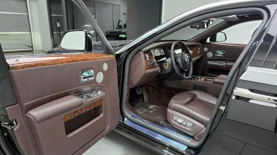 Rolls-Royce GHOST