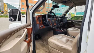 Chevrolet Express Van