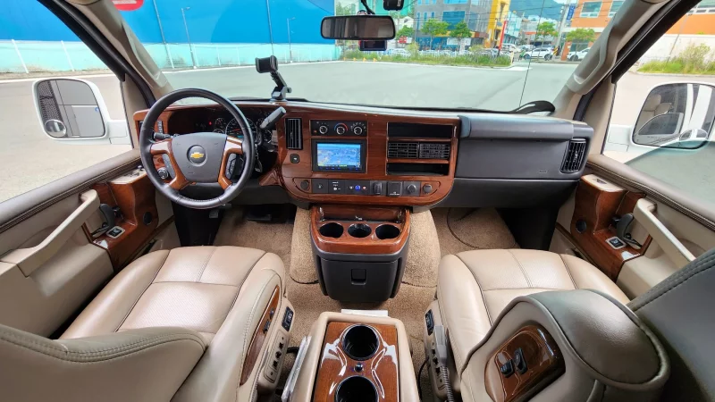 Chevrolet Express Van