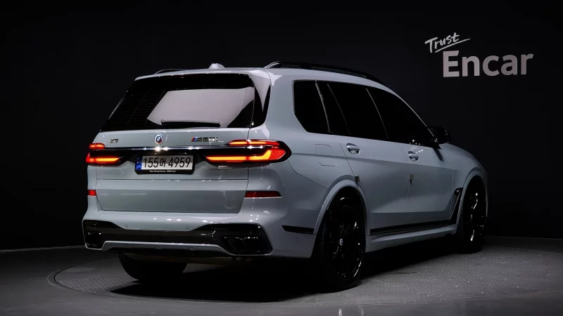 BMW X7