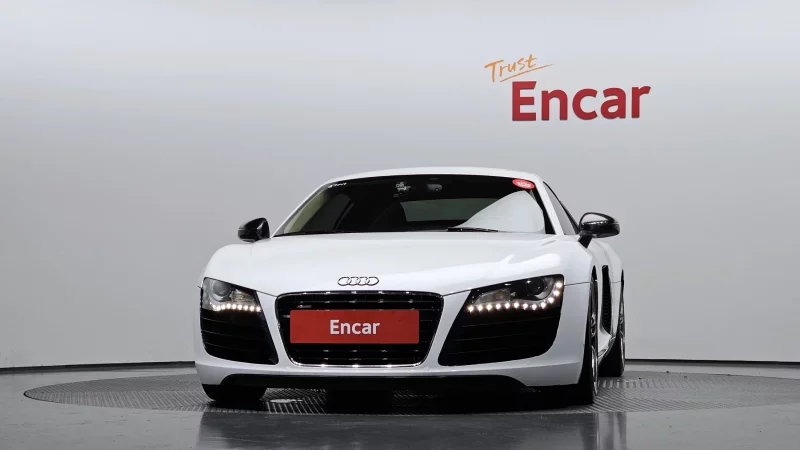Audi R8