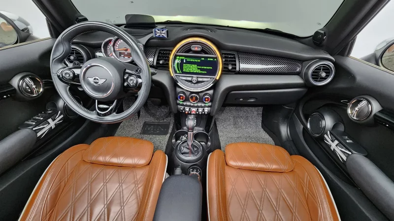 MINI Cooper Convertible