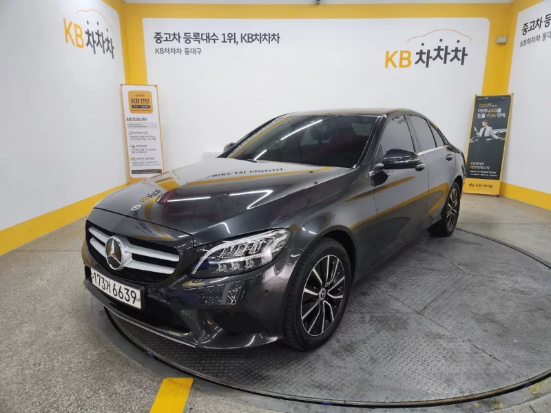 Mercedes-Benz C-Class