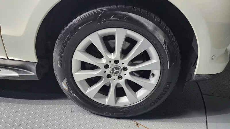 Mercedes-Benz M-class