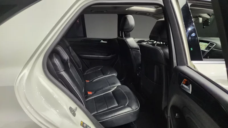 Mercedes-Benz M-class