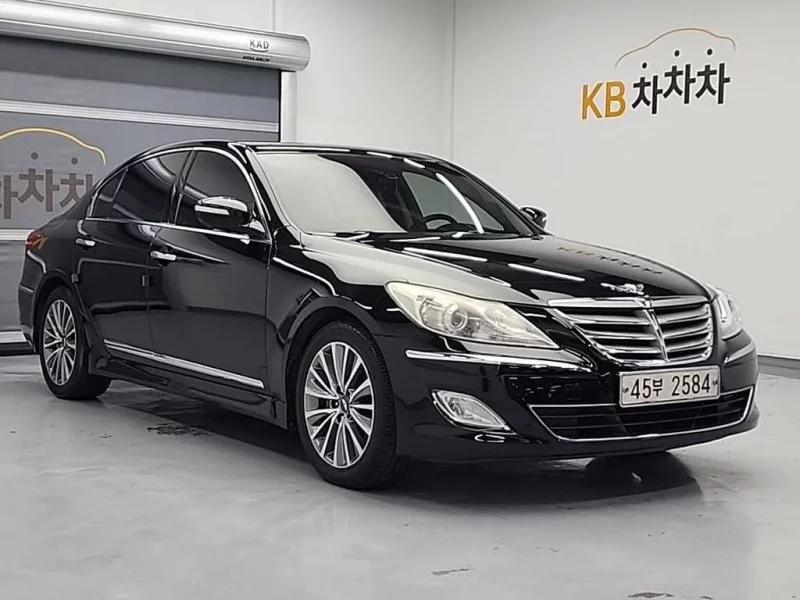Hyundai Genesis