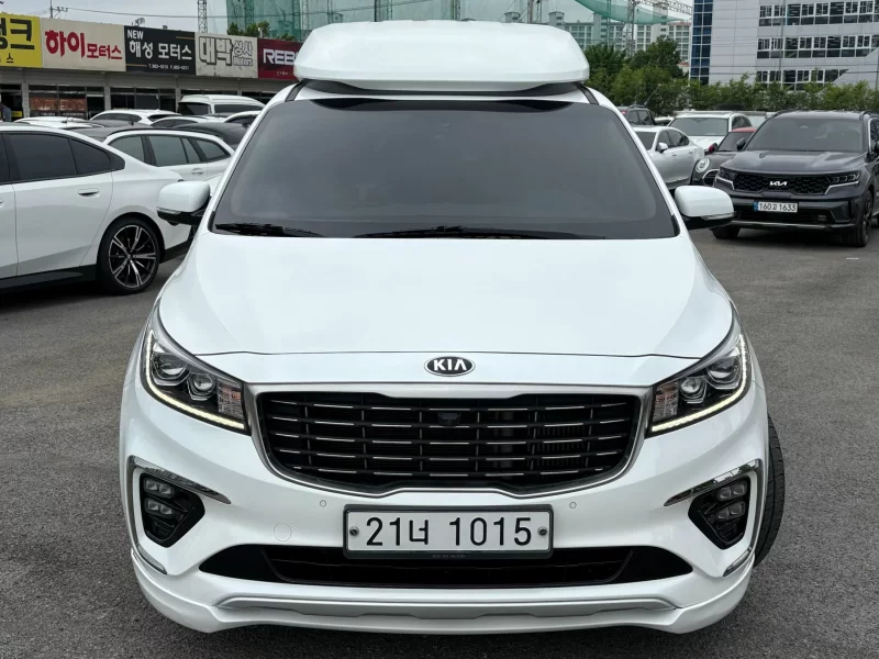 Kia Carnival